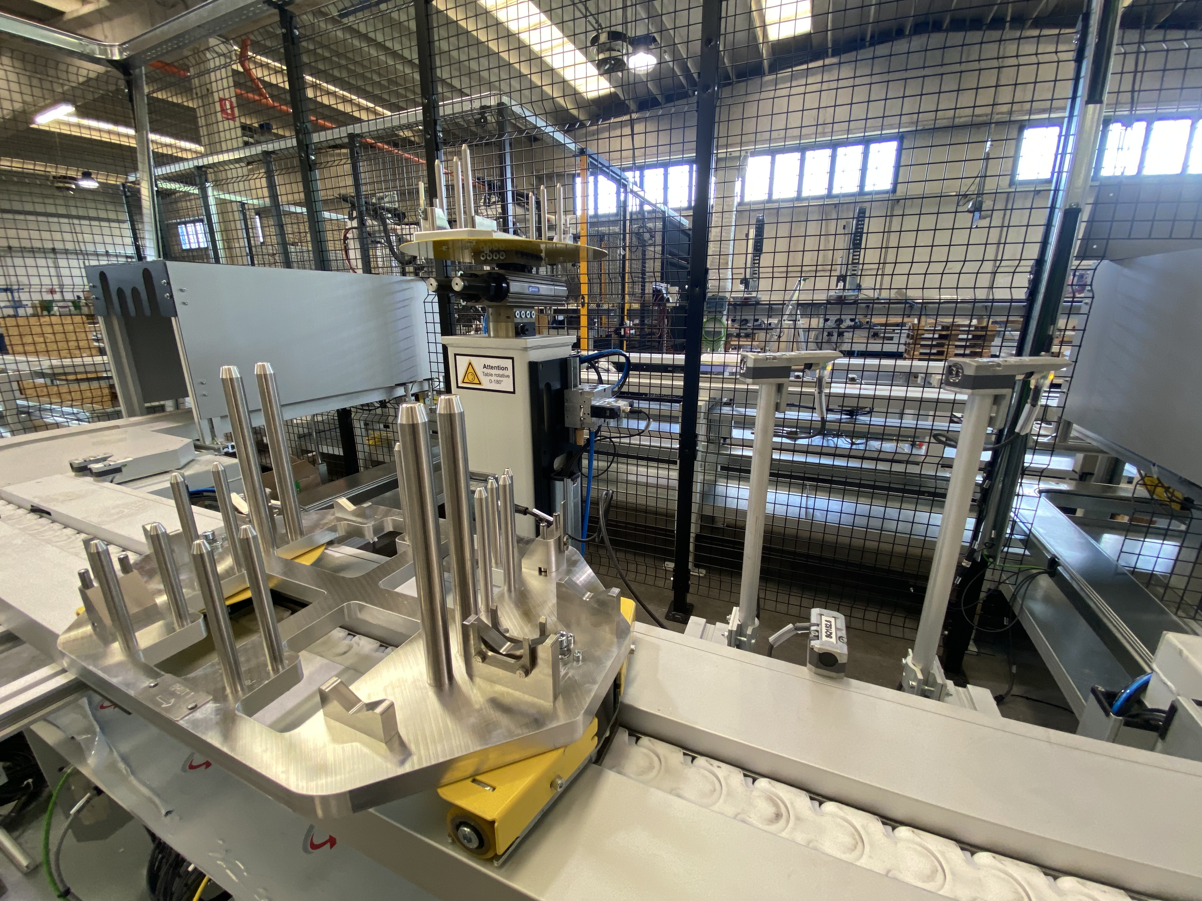 Pallet CS200 + Robot MAIDER